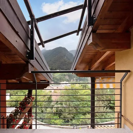 Casa Appartamento Asso